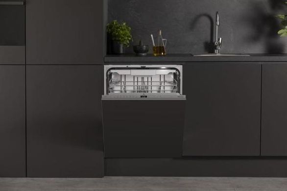 Посудомоечная машина Hisense HV673D64