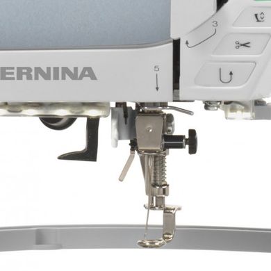 Швейная машина Bernina B 570 QE