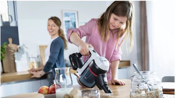 Акумуляторний пилосос BOSCH UNLIMITED 7 BBS711W