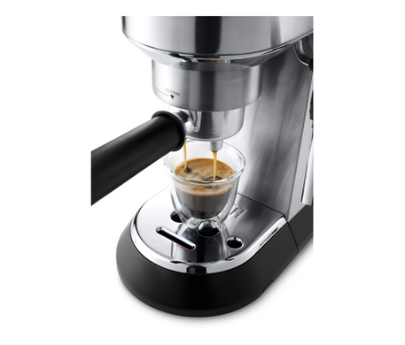 Кофеварка DeLonghi Dedica EC 685 M