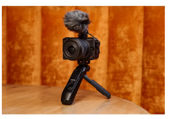 Цифровая камера CANON EOS R50 V RF-S 14-30 IS STM PZ Content Creator Kit