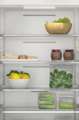 Холодильник встроенный WHIRLPOOL WHC18 T311