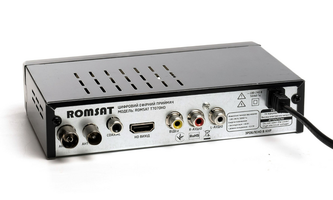 Эфирный приемник Romsat T7070HD