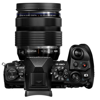 Цифрова камера Olympus E-M1 mark II 12-40 Kit чорний