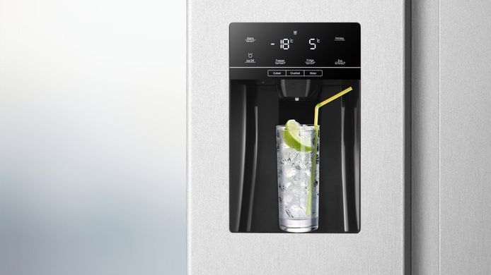 Холодильник Hisense RS650N4AC2