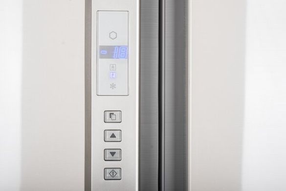 Холодильник Sharp SJEX820FBE
