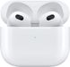 ГарнитураApple AirPods (3rd generation) with Lightning Charging Case фото 1