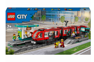 Конструктор LEGO City Трамвай и вокзал в центре города