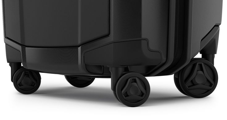 Дорожный чемодан Thule Revolve Spinner 75cm/30" 97L TRLS130 (Black)