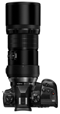 Цифрова камера Olympus E-M1X Body чорний