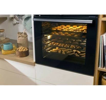Духова шафа Gorenje BO6735E05B