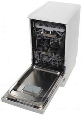 Посудомийна машина Indesit DSFO3T224C