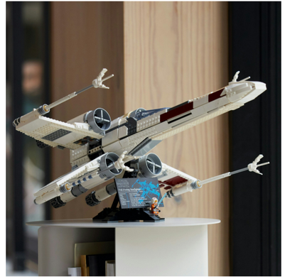 Конструктор LEGO Star Wars Истребитель X-Wing