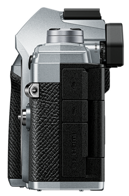 Цифрова камера Olympus E-M5 mark III 14-150 II Kit сріблястий/чорний