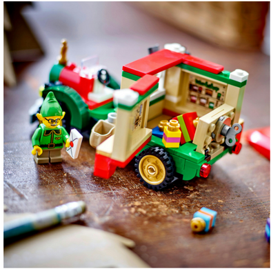 Конструктор LEGO Iconic Вантажівка Санти