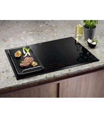 Варильна поверхня індукційна Electrolux EIV84550
