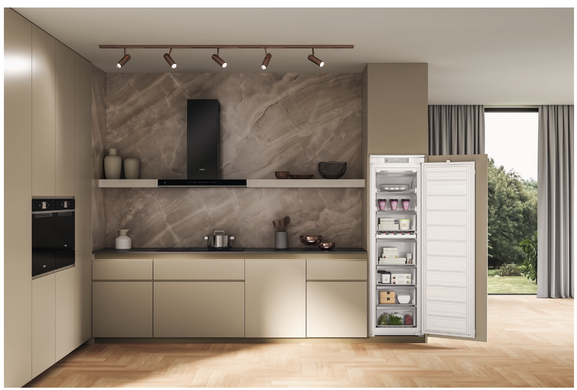 Морозильна камера, що вбудовується Whirlpool WHSD18F013D1