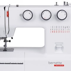 Швейна машина Bernina Bernette B35