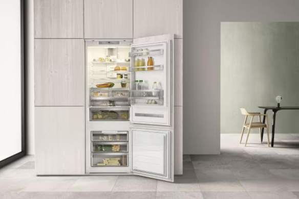 Холодильник вбудовуваний Whirlpool SP40802EU