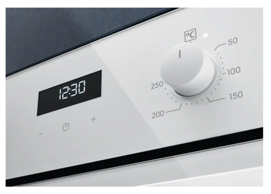 Духовой шкаф  Electrolux EOF5F50BV